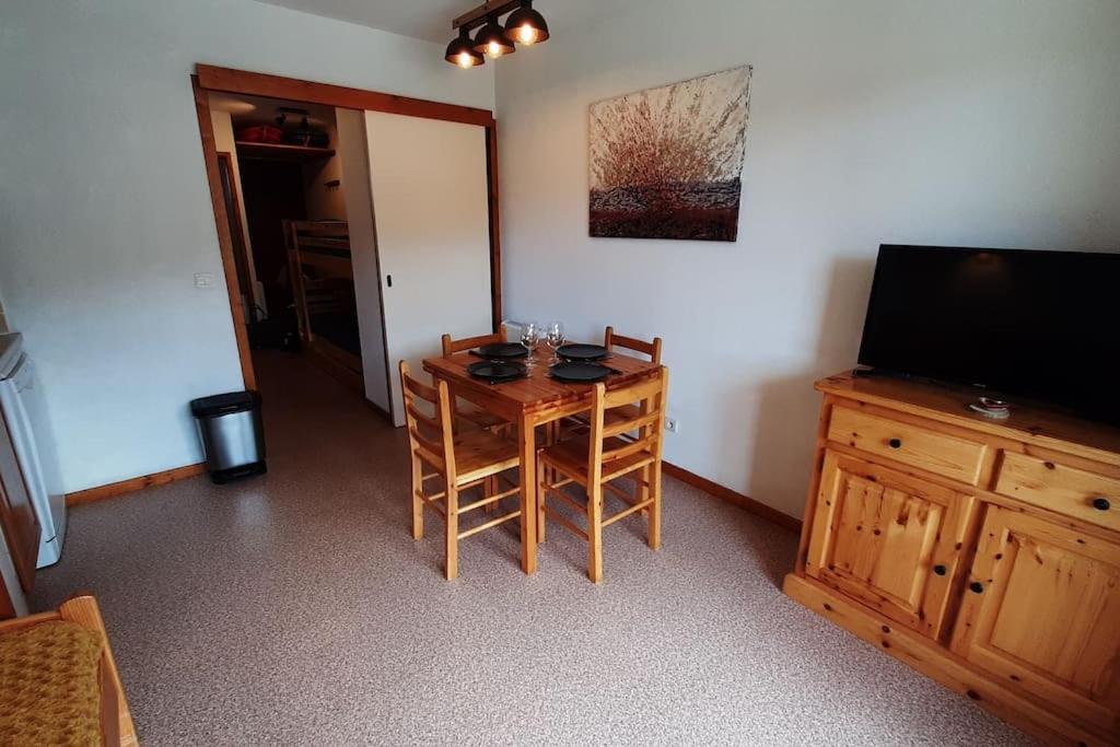 Superbe Appartement La Joue Du Loup Centre, 6 Personnes, Avec Parking Prive Saint-Étienne-en-Dévoluy Eksteriør bilde